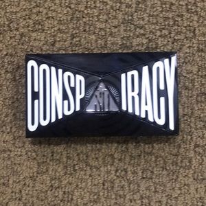CONSPIRACY PALETTE JS/SD Collab